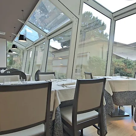 Szálloda Zen Versilia 4*
