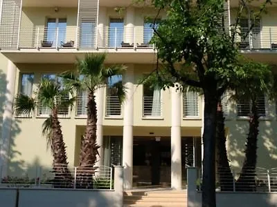 Zen Versilia Марина-ді-П'єтразанта