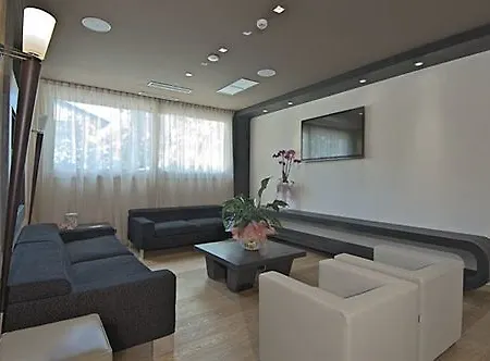 Zen Versilia 4* مارينا دي بييتراسانْت
