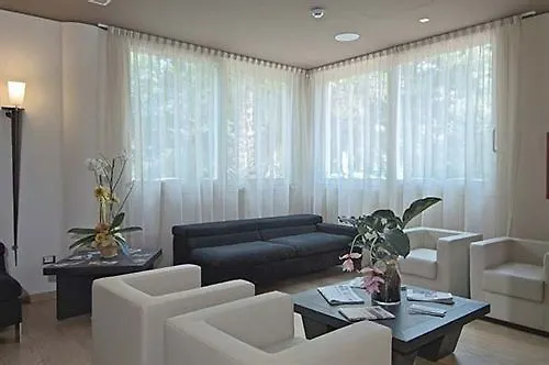 Zen Versilia 4* Марина-ди-Пьетрасанта